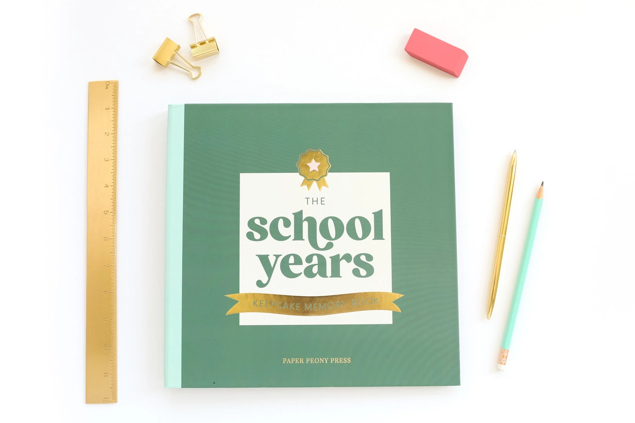 the School Years Memory Book: A Timeless School Memory Book