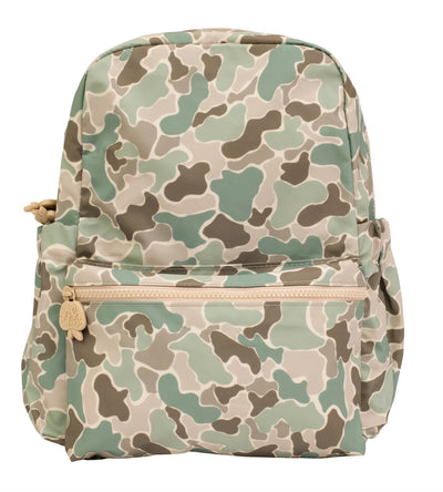 Apple of my Isla - The Camo Backpack